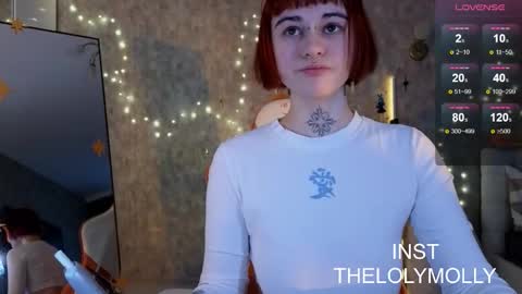 Molli online show from December 4, 11:10 am