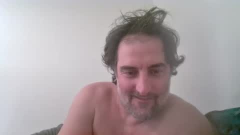 THE SEXIEST MAN ALIVE online show from November 13, 5:43 am