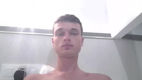 london_tomy online show from December 3, 1:04 am