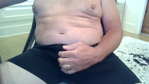 Snapshot of lonelytraveler69_ chatting on September 23, 4:23 pm JustaGuyinMS online show from September 23, 4:23 pm