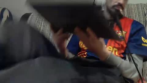 Alejandro Rulitos Twitter longnight55 Intagram 5longnight5 online show from February 16, 1:25 am