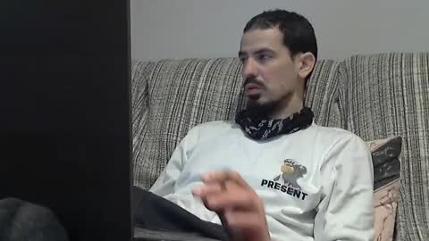 Alejandro Rulitos Twitter longnight55 Intagram 5longnight5 online show from January 31, 7:08 pm