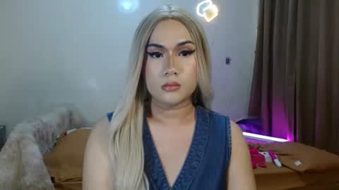 Snapshot of longoria_crawford chatting on October 18, 7:18 pm My Lover Dadddy roberto online show from October 18, 7:18 pm