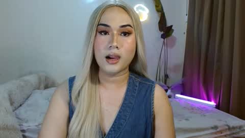Snapshot of longoria_crawford chatting on October 2, 2:54 am My Lover Dadddy roberto online show from October 2, 2:54 am
