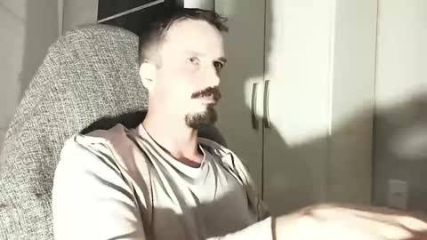 Lucas online show from October 10, 10:58 pm