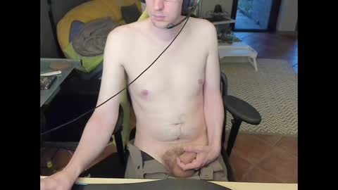 loomie online show from October 17, 4:11 pm