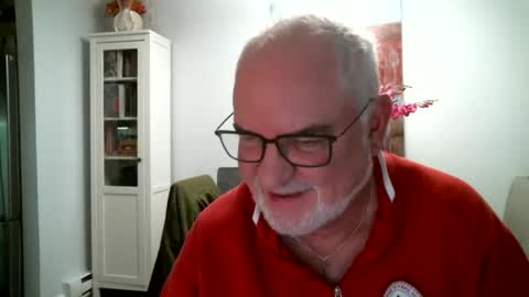 loop102 online show from December 14, 2:07 am