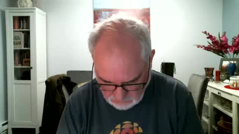 loop102 online show from February 25, 3:52 am