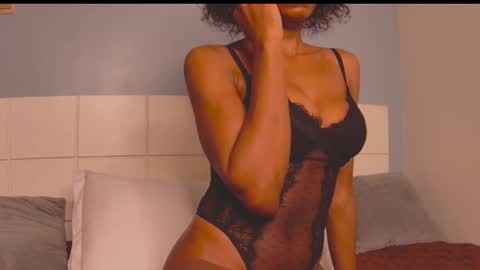 Snapshot of loraforreal chatting on September 17, 4:27 am Blackcat online show from September 17, 4:27 am
