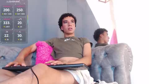 Tayron online show from March 7, 4:56 am