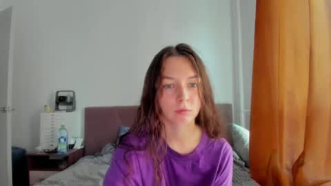 Snapshot of lorelea_cute chatting on October 15, 9:10 am Lorelea cute online show from October 15, 9:10 am