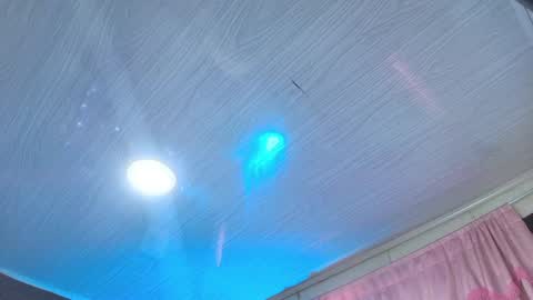 Snapshot of loren_44tits chatting on January 15, 8:58 pm Loren online show from January 15, 8:58 pm