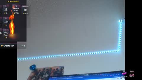 lorenitha online show from October 6, 6:37 pm