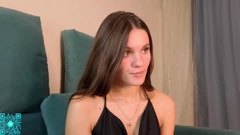 Snapshot of lorettadunnelli chatting on September 22, 6:45 pm Chloe for Fan BlackHole online show from September 22, 6:45 pm