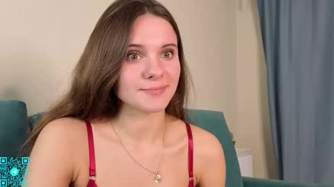 Snapshot of lorettadunnelli chatting on September 20, 6:33 pm Chloe for Fan BlackHole online show from September 20, 6:33 pm