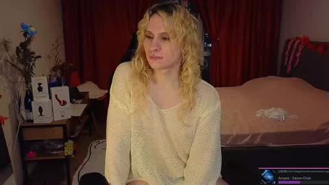 Lori -----------------------------------    online show from December 19, 3:41 pm