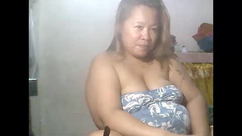 Snapshot of lorie46 chatting on October 12, 11:03 am lorien46 online show from October 12, 11:03 am