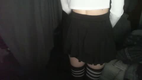 lostb0y98 online show from February 20, 7:21 am