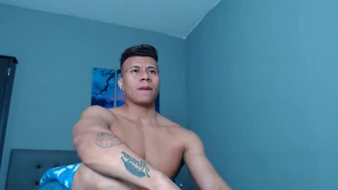 Snapshot of lothbrok_strong chatting on February 7, 1:58 am lothbrok online show from February 7, 1:58 am