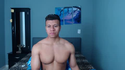 Snapshot of lothbrok_strong chatting on February 14, 9:53 pm lothbrok online show from February 14, 9:53 pm
