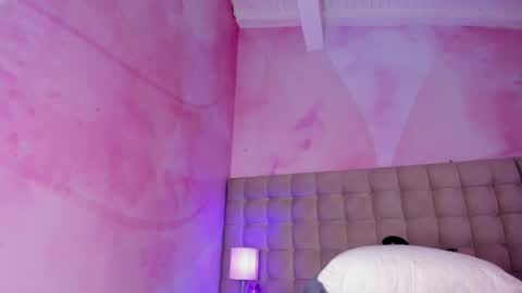 Lotti online show from March 28, 9:49 pm