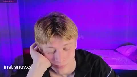 louie_evans online show from September 19, 10:02 pm