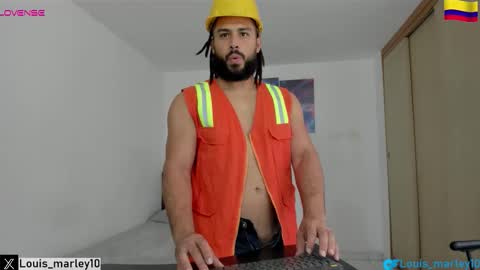 Snapshot of louis_marley_ chatting on October 18, 7:51 pm louis_marley_ online show from October 18, 7:51 pm