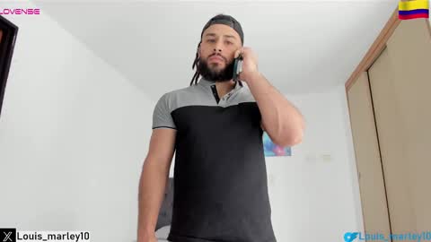 Snapshot of louis_marley_ chatting on September 16, 4:32 pm louis_marley_ online show from September 16, 4:32 pm