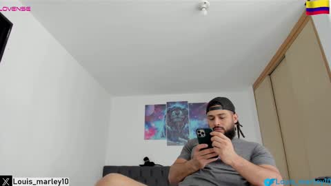 Snapshot of louis_marley_ chatting on October 2, 4:28 pm louis_marley_ online show from October 2, 4:28 pm