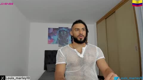 Snapshot of louis_marley_ chatting on February 11, 10:50 pm louis_marley_ online show from February 11, 10:50 pm