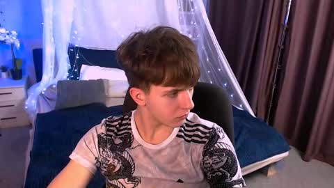 your dream  online show from November 23, 9:02 pm