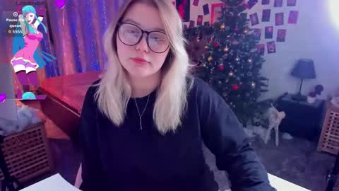 Loise online show from January 18, 9:35 pm