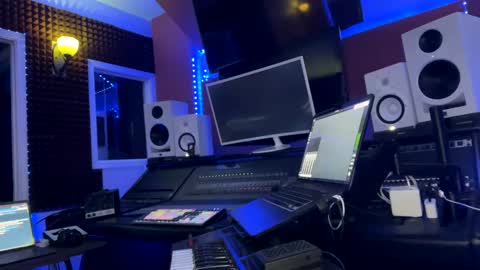 Prynce online show from March 9, 5:28 pm