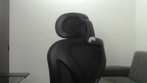 Snapshot of love_gatubela chatting on October 2, 4:17 pm Nina online show from October 2, 4:17 pm