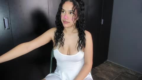 Kristen LoveBerry online show from April 3, 5:42 pm