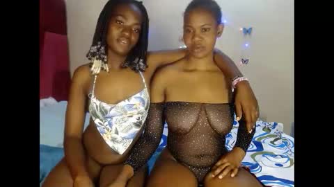 Snapshot of love_sparkle chatting on October 14, 3:59 pm love_sparkle online show from October 14, 3:59 pm