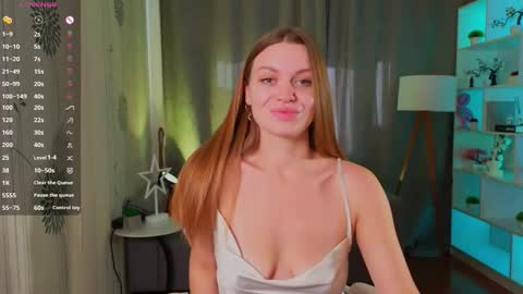 Snapshot of lovellalipss chatting on September 18, 11:25 am Laura online show from September 18, 11:25 am