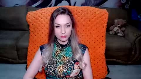 Snapshot of lovellymalina chatting on February 12, 1:37 pm private open online show from February 12, 1:37 pm