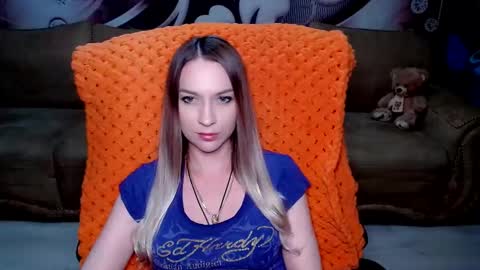 Snapshot of lovellymalina chatting on February 20, 7:08 pm private open online show from February 20, 7:08 pm