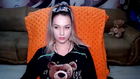 Snapshot of lovellymalina chatting on February 18, 5:42 pm private open online show from February 18, 5:42 pm