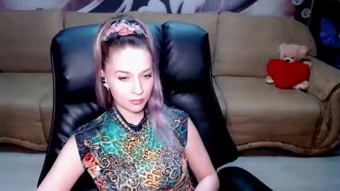 private open online show from February 24, 3:48 pm