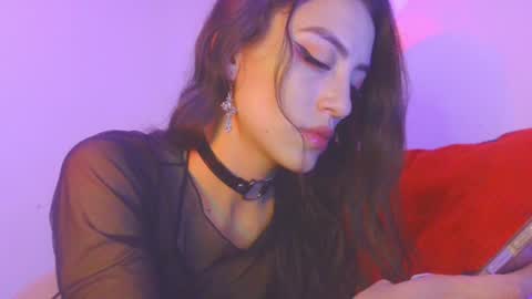 Snapshot of lovely_akira_xwx chatting on February 4, 3:44 am Tami online show from February 4, 3:44 am