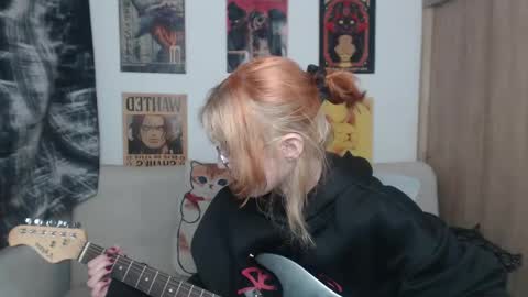 Cassie online show from March 6, 3:02 am