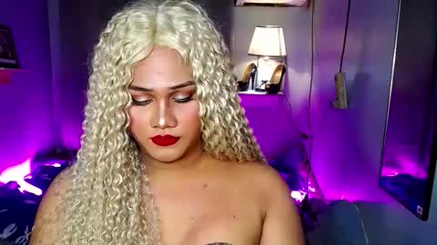 lovely_coleen online show from September 20, 2:42 pm