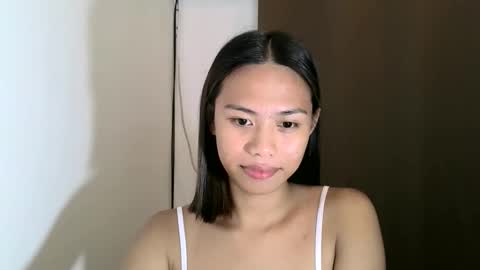 Snapshot of lovely_yvoneslutty chatting on September 14, 3:02 pm lovely_yvoneslutty online show from September 14, 3:02 pm