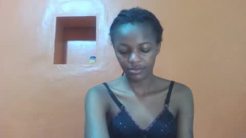 Lovely yvonne online show from October 18, 7:18 pm