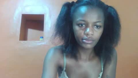 Lovely yvonne online show from October 19, 8:13 pm