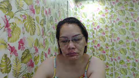 Snapshot of lovelyasiancutie chatting on September 23, 8:48 pm lovelyasiancutie online show from September 23, 8:48 pm
