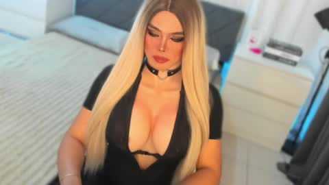 LOVELY CAREL 777 online show from April 20, 12:57 am