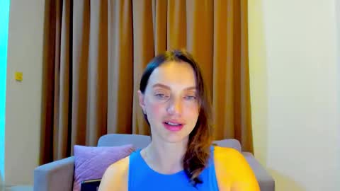 Snapshot of lovelyeemia chatting on September 28, 3:21 pm Mia online show from September 28, 3:21 pm